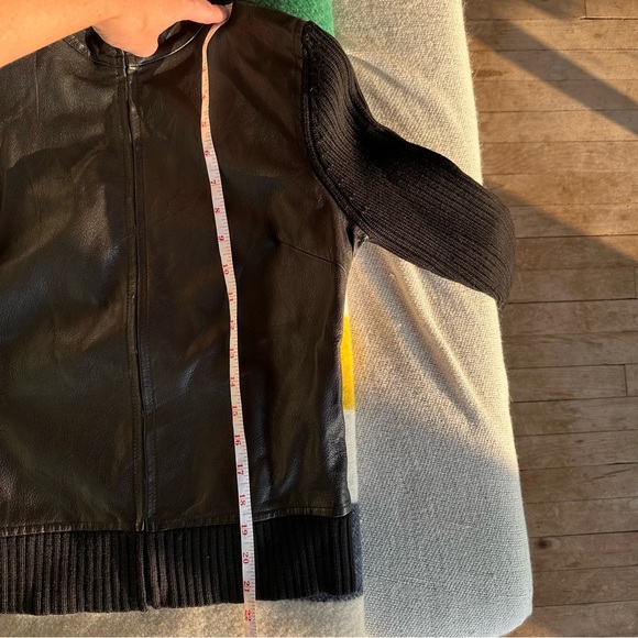 Vintage Banana Republic Goat Leather Wool
Ribbed Y2K Bomber Jacket Black XS - Picture 9 of 9